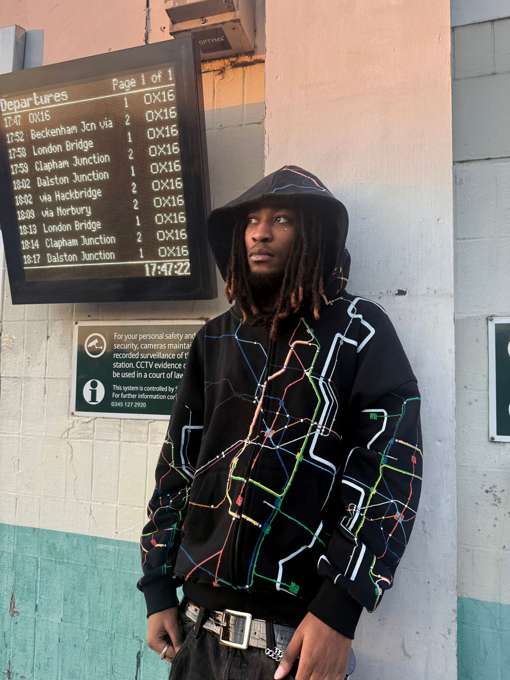 UNDERGROUND HOODIE